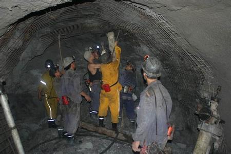 兴隆华侨农场工程爆破中的危险因素分析以及应对工程爆破危险的措施